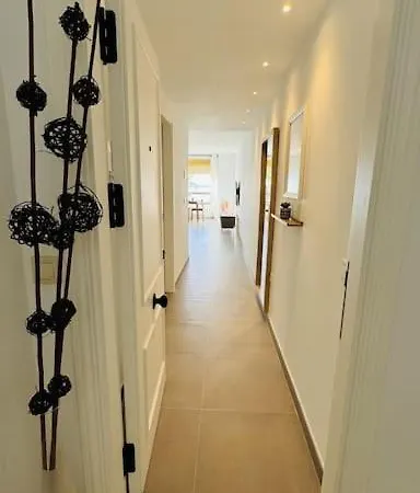 Poseidon -sea Views-